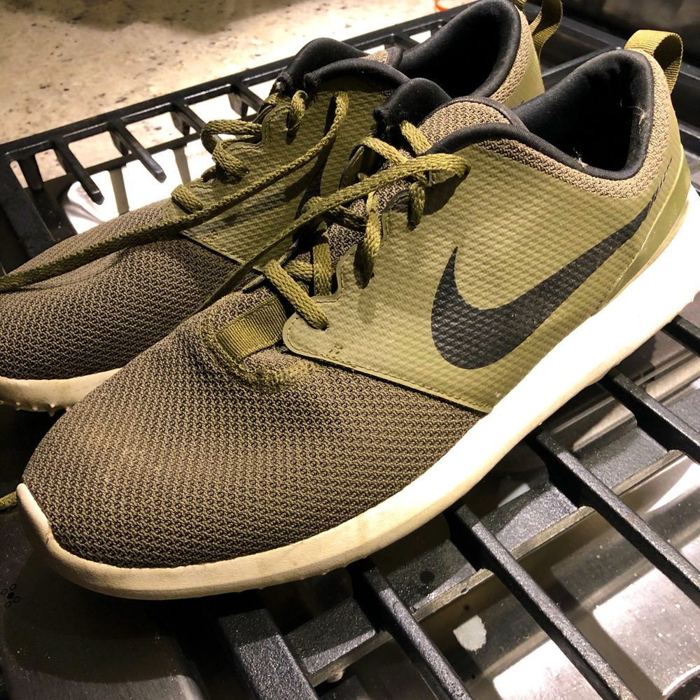 Nike roshe golf shoes